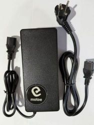 Nabíječka na lithiové baterie RACCEWAY®, 48V (54.6V) 4Ah-13S